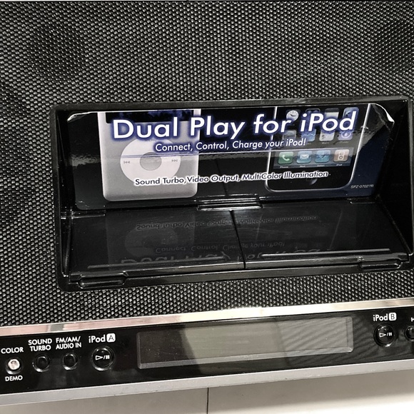 JVC Compact Component System NX-PN7 Dual Play for iPod Audio Dock - Picture 6 of 15